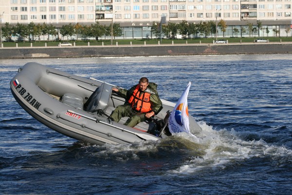 Моторно-гребная лодка Посейдон Антей-400 - купить в Санкт-Петербурге за70422 руб.